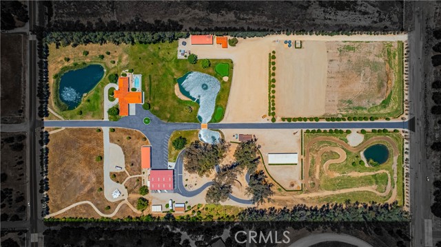 26465 Douglas Avenue, Murrieta CA: https://media.crmls.org/medias/44ed5777-dd46-4cbb-a626-84a8bf16a46c.jpg