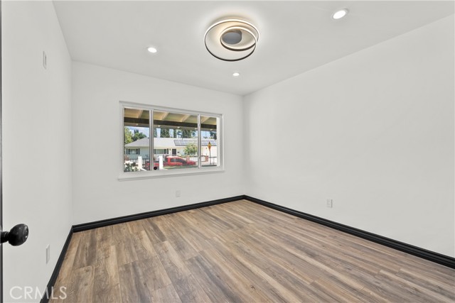 4825 San Feliciano Drive, Woodland Hills CA: https://media.crmls.org/medias/44ed7503-4c43-49c8-ab40-5f0c3ade60a7.jpg