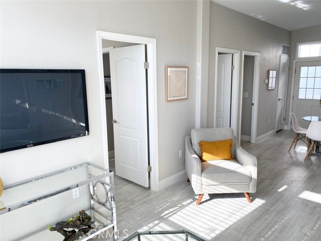 Detail Gallery Image 10 of 32 For 8250 Lankershim Blvd #24,  North Hollywood,  CA 91605 - 2 Beds | 2 Baths