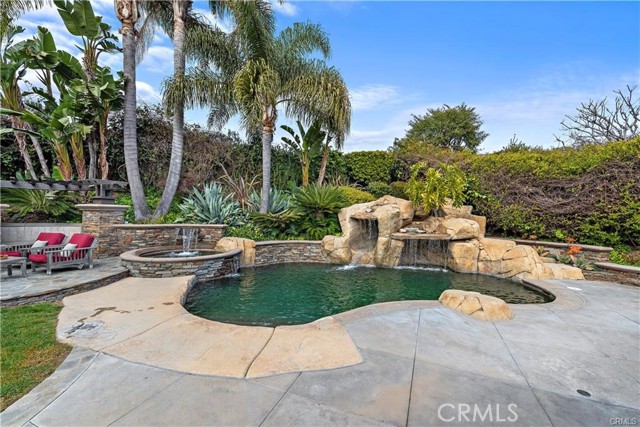 Detail Gallery Image 2 of 3 For 712 Aleppo, Newport Beach,  CA 92660 - 3 Beds | 2 Baths