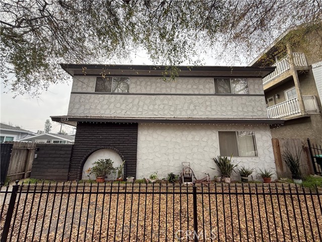 Detail Gallery Image 5 of 25 For 1123 Ohio, Long Beach,  CA 90804 - – Beds | – Baths