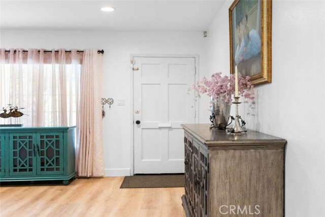 Detail Gallery Image 24 of 56 For 6608 Saint Clair Ave, North Hollywood,  CA 91606 - 4 Beds | 3 Baths