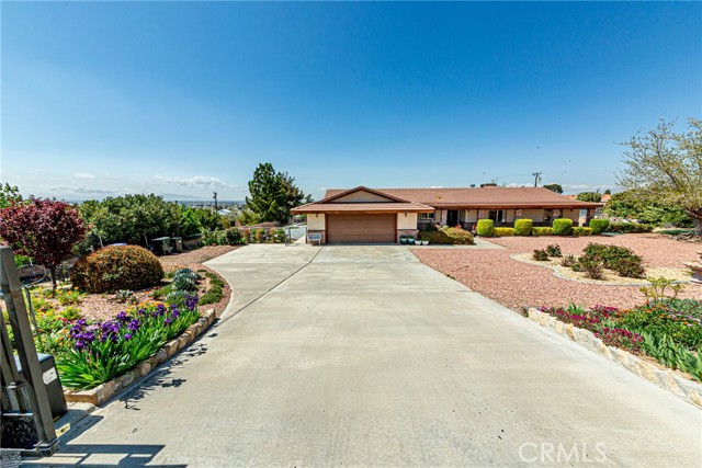 13154 Waco Dr, Apple Valley, CA 92308 Listing Photo  35