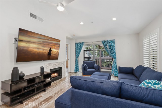 2960 Champion Way, Tustin CA: https://media.crmls.org/medias/44ef0765-70ae-4e20-a82b-a6514faa362d.jpg