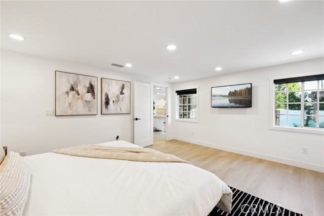 6105 Bellingham Avenue, North Hollywood CA: https://media.crmls.org/medias/44ef6823-740f-4ac1-a15b-0740e732a7f2.jpg