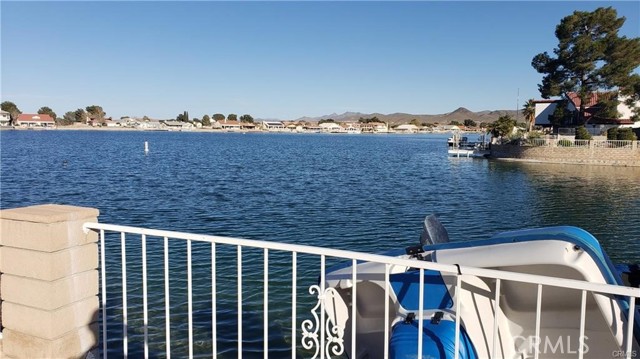 Detail Gallery Image 10 of 17 For 27609 Silver Lakes, Helendale,  CA 92342 - 3 Beds | 2/1 Baths