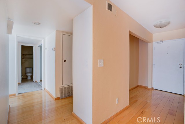 Detail Gallery Image 19 of 32 For 1940 N Highland Ave #10,  Los Angeles,  CA 90068 - 2 Beds | 2 Baths