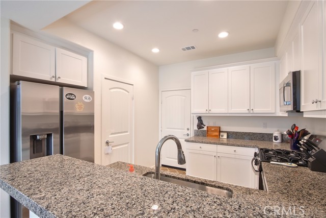 Detail Gallery Image 14 of 47 For 41976 Isadora #904,  Murrieta,  CA 92562 - 3 Beds | 2/1 Baths