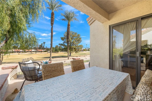 41961 Preston Trail, Palm Desert CA: https://media.crmls.org/medias/44f08216-70ea-4f67-abd7-e509c255dfe2.jpg