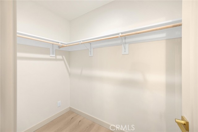 Detail Gallery Image 29 of 65 For 631 N Kenwood St, Burbank,  CA 91505 - 5 Beds | 3 Baths