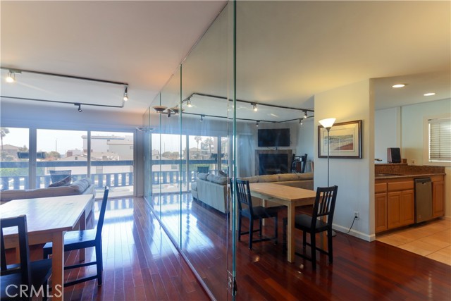 320 Hermosa Avenue, Hermosa Beach, California 90254, 1 Bedroom Bedrooms, ,1 BathroomBathrooms,Residential,For Sale,Hermosa,SB25240134 320 Hermosa Avenue, Hermosa Beach, California 90254, 1 Bedroom Bedrooms, ,1 BathroomBathrooms,Residential,For Sale,Hermosa,SB25240134