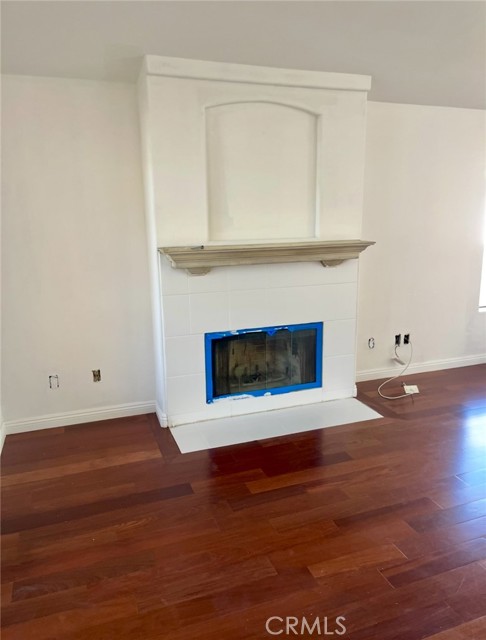 Image 3 of 16 For 27100 Lamdin Avenue