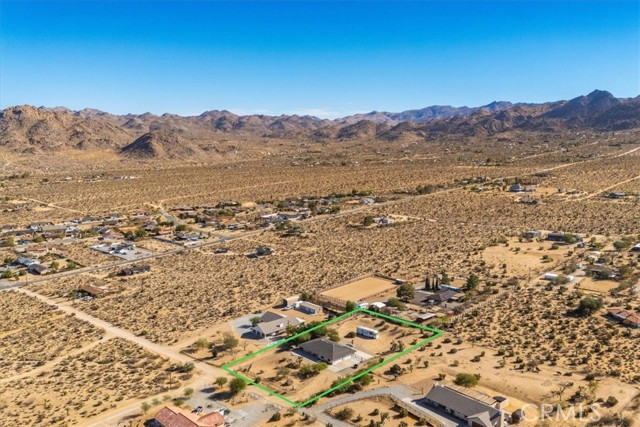 Detail Gallery Image 33 of 35 For 61555 Onaga Trl, Joshua Tree,  CA 92252 - 2 Beds | 2 Baths