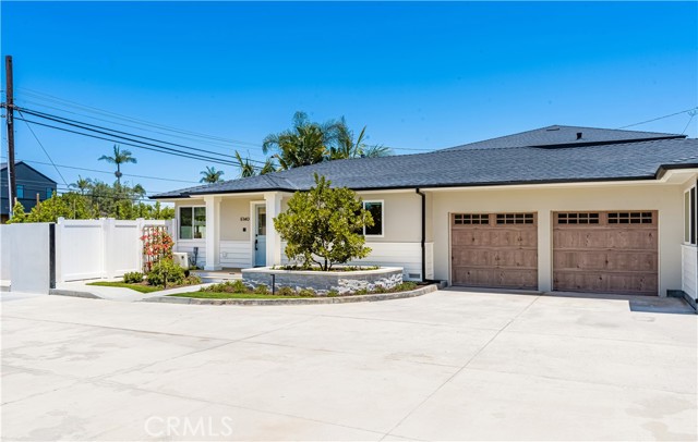 2134 Orange Avenue, Costa Mesa CA: https://media.crmls.org/medias/44f4277e-e5c2-4a67-9ce7-0e354919a5b9.jpg