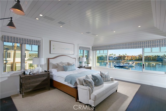 Detail Gallery Image 18 of 55 For 14 Beacon Bay, Newport Beach,  CA 92660 - 4 Beds | 4/1 Baths