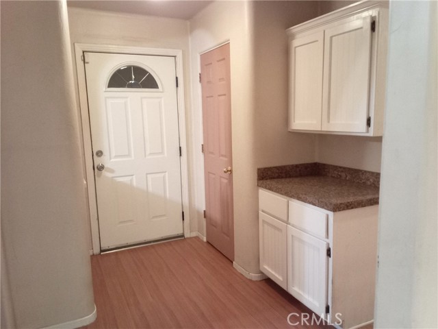 Detail Gallery Image 9 of 28 For 21922 Ottowa Rd #1,  Apple Valley,  CA 92308 - 2 Beds | 2 Baths