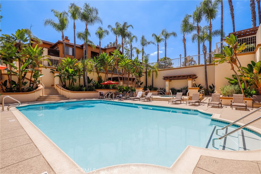 44f5eed7 F54c 4f53 8f5a 52292e298e4c