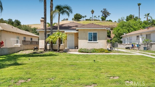 Detail Gallery Image 1 of 15 For 686 W 34th St, San Bernardino,  CA 92405 - 2 Beds | 1 Baths