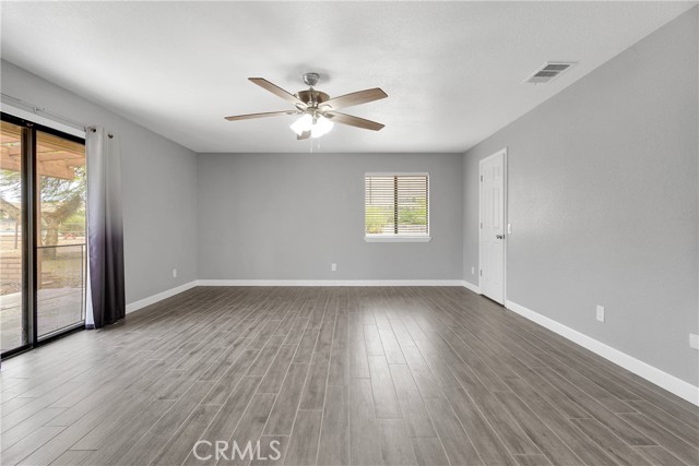 21978 Mojave Street, Apple Valley CA: https://media.crmls.org/medias/44f699d3-428c-4466-a2e5-932095b6cfb0.jpg