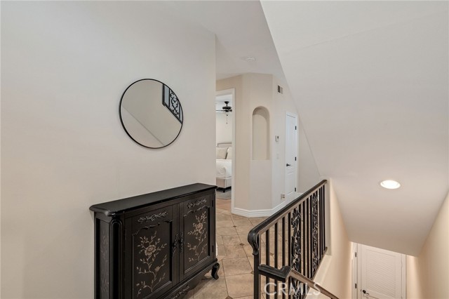 604 Manhattan Beach Boulevard, Manhattan Beach CA: https://media.crmls.org/medias/44f6a6ef-e5de-4d04-893d-b718d4818882.jpg