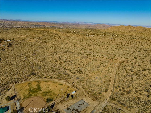 Detail Gallery Image 13 of 27 For 58980 Santa Barbara Dr, Yucca Valley,  CA 92284 - – Beds | – Baths