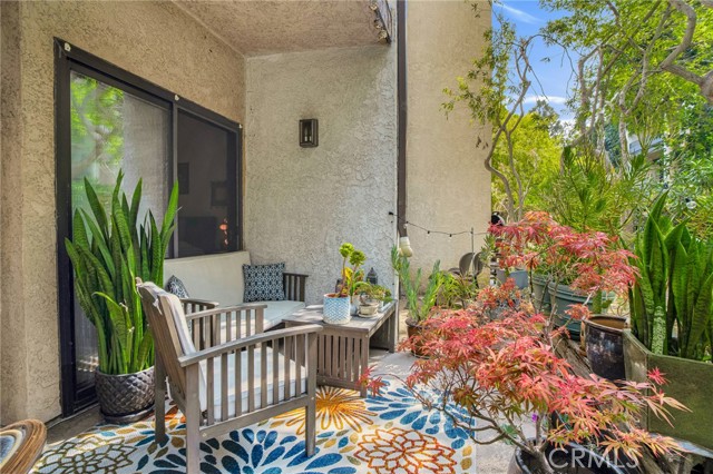 8675 Falmouth Avenue, Playa del Rey CA: https://media.crmls.org/medias/44f835dd-03b7-49be-9e5d-d113d5dc3f98.jpg