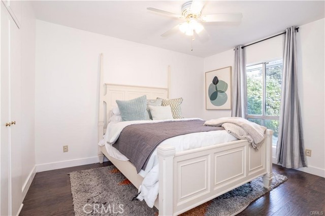 Detail Gallery Image 5 of 5 For 16216 Plummer, North Hills,  CA 91343 - 4 Beds | 3 Baths