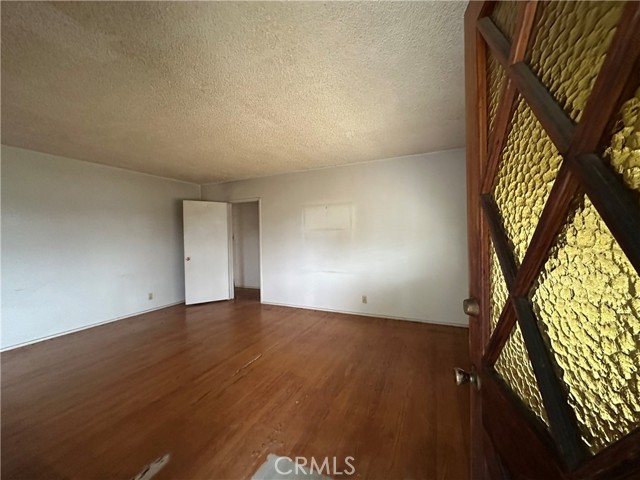 Image 2 of 34 For 863 Vanhorn Avenue