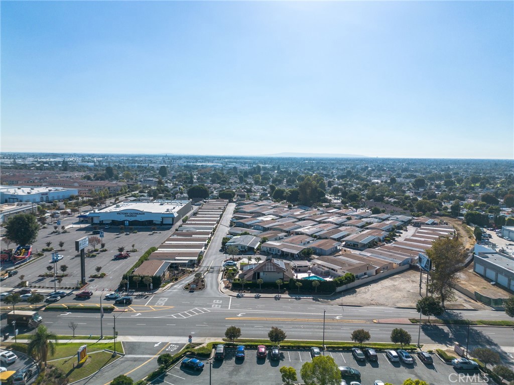 MLS #OC25240033 image #46