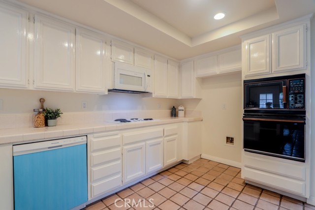 Detail Gallery Image 13 of 22 For 326 La Jolla St, Long Beach,  CA 90803 - 3 Beds | 2/1 Baths