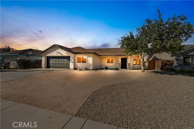 6113 Lighthouse Ln, Palmdale, CA 93552