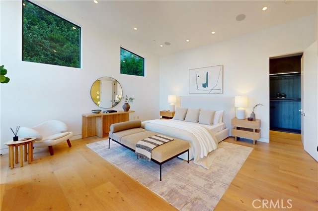 Detail Gallery Image 26 of 56 For 1845 Coldwater Canyon Dr, Beverly Hills,  CA 90210 - 4 Beds | 3 Baths