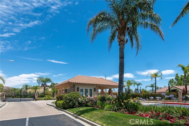 11884 Mariposa Bay Lane, Porter Ranch CA: https://media.crmls.org/medias/44fa70ba-d014-4294-81ae-24675df072e0.jpg