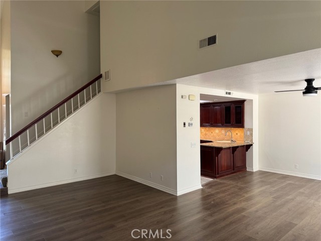 Detail Gallery Image 3 of 20 For 2035 Cobblefield Way, Glendora,  CA 91740 - 3 Beds | 3 Baths