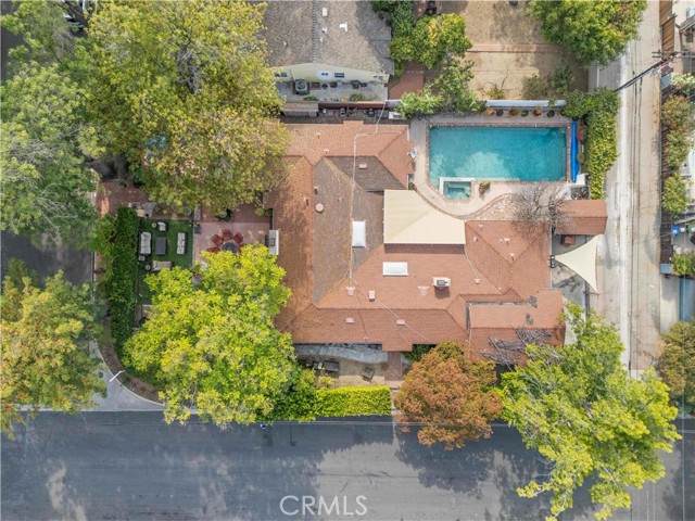 13405 Tiara Street, Valley Glen CA: https://media.crmls.org/medias/44fad3c4-6bf0-4c0d-8bc7-a14ccee9924e.jpg