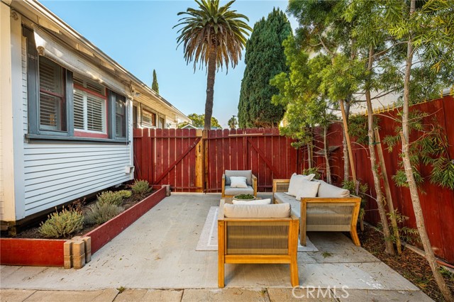 373 Gladys Avenue photo 29
