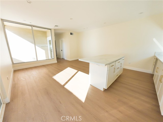 Detail Gallery Image 5 of 37 For 13058 Pinney St, Pacoima,  CA 91331 - 5 Beds | 4/1 Baths