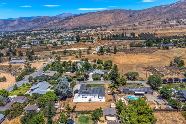 Detail Gallery Image 9 of 13 For 36041 Highland Ave, Yucaipa,  CA 92399 - – Beds | – Baths