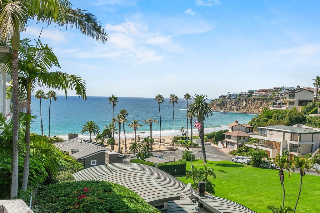 52 EMERALD BAY