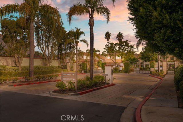 12665 Stanton, Tustin CA: https://media.crmls.org/medias/44fd1485-d413-4ce4-9f1e-c2e61927f4ee.jpg