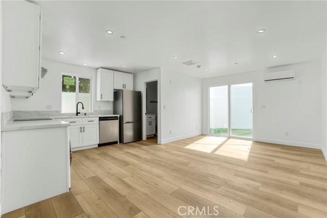 Detail Gallery Image 21 of 52 For 7909 Aldea Ave, Lake Balboa,  CA 91406 - – Beds | – Baths