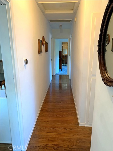 Hallway to bedrooms/bath