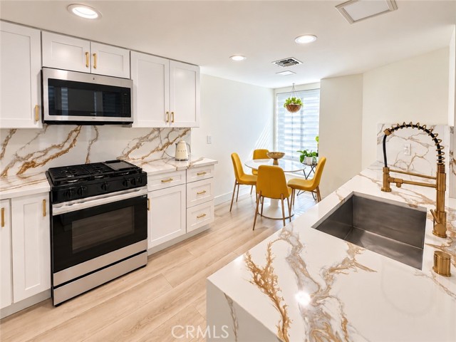 2 Bed Home for Sale in Burbank, California