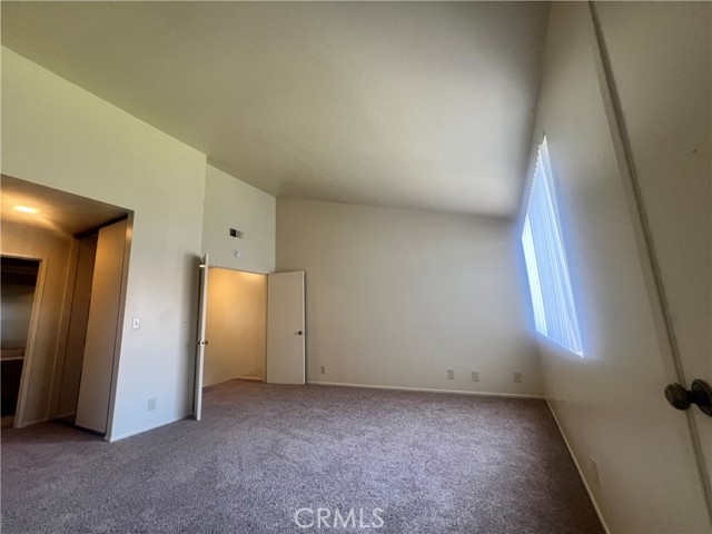 936 Fairway Drive, Colton CA: https://media.crmls.org/medias/44fe6f5f-0154-4e5e-9520-f3a10eac1d80.jpg