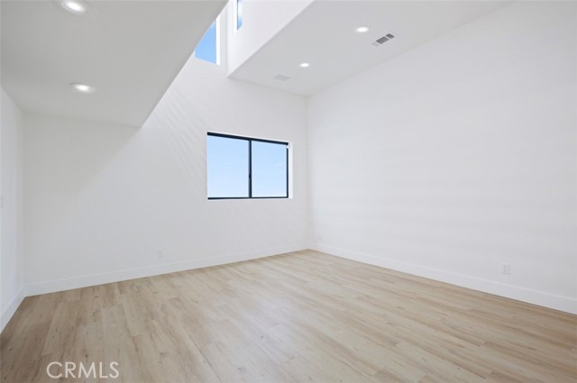 Detail Gallery Image 25 of 45 For 648 Mystic Vw, Laguna Beach,  CA 92651 - 5 Beds | 3/2 Baths