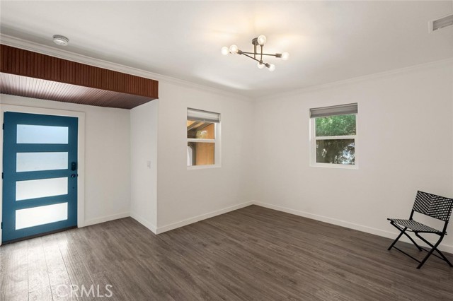3501 Figueroa, Los Angeles CA: https://media.crmls.org/medias/4500ff74-149f-4076-8395-bbbf8cca0c15.jpg