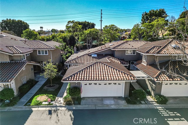 19 Malaga Place, Manhattan Beach, California 90266, 2 Bedrooms Bedrooms, ,2 BathroomsBathrooms,Residential,Sold,Malaga,SB24004725