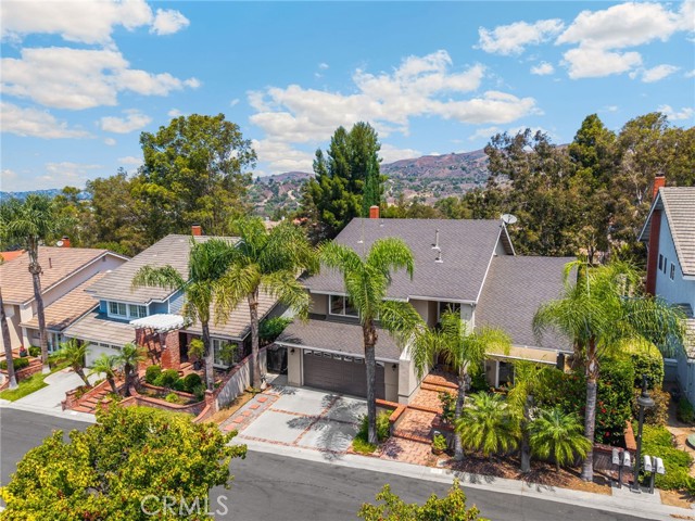 Detail Gallery Image 3 of 50 For 915 S Kings Canyon Rd, Brea,  CA 92821 - 4 Beds | 3 Baths