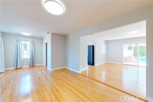 Front Image Thumbnail for CRSR25251167