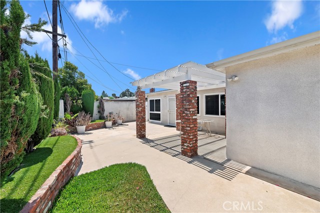1825 Leola Street, Lomita CA: https://media.crmls.org/medias/450404b9-e12c-4b96-b755-524417829743.jpg